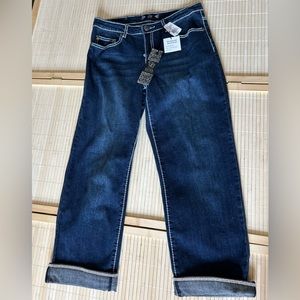 Tru luxe jeans Richmond boyfriend with rhinestone embellishments size:6